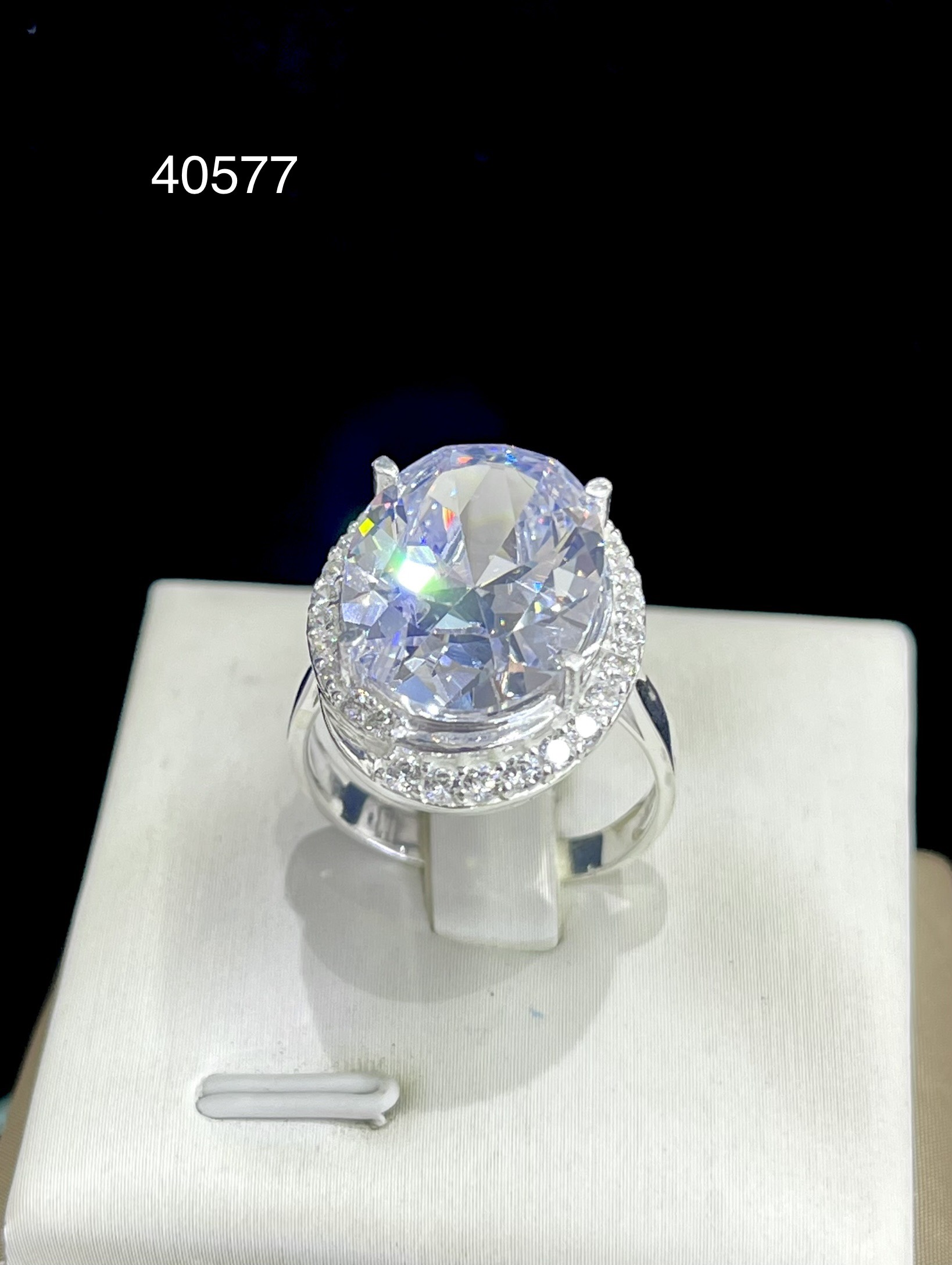 nhẫn nữ 07 trắng